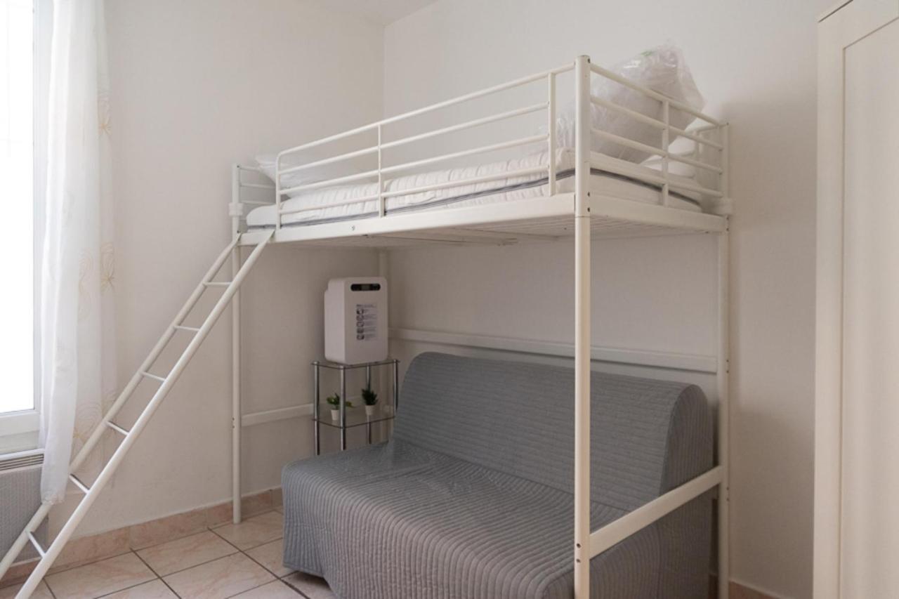 Bright Located Near Paris Apartment *
